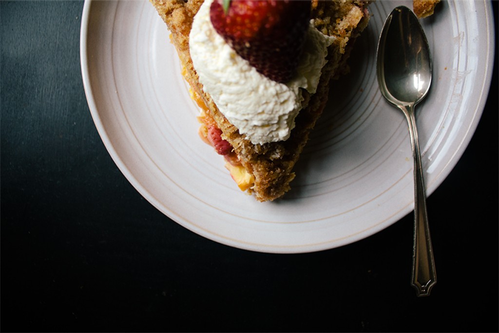 Mango Strawberry Pie with Coconut Crumb Topping