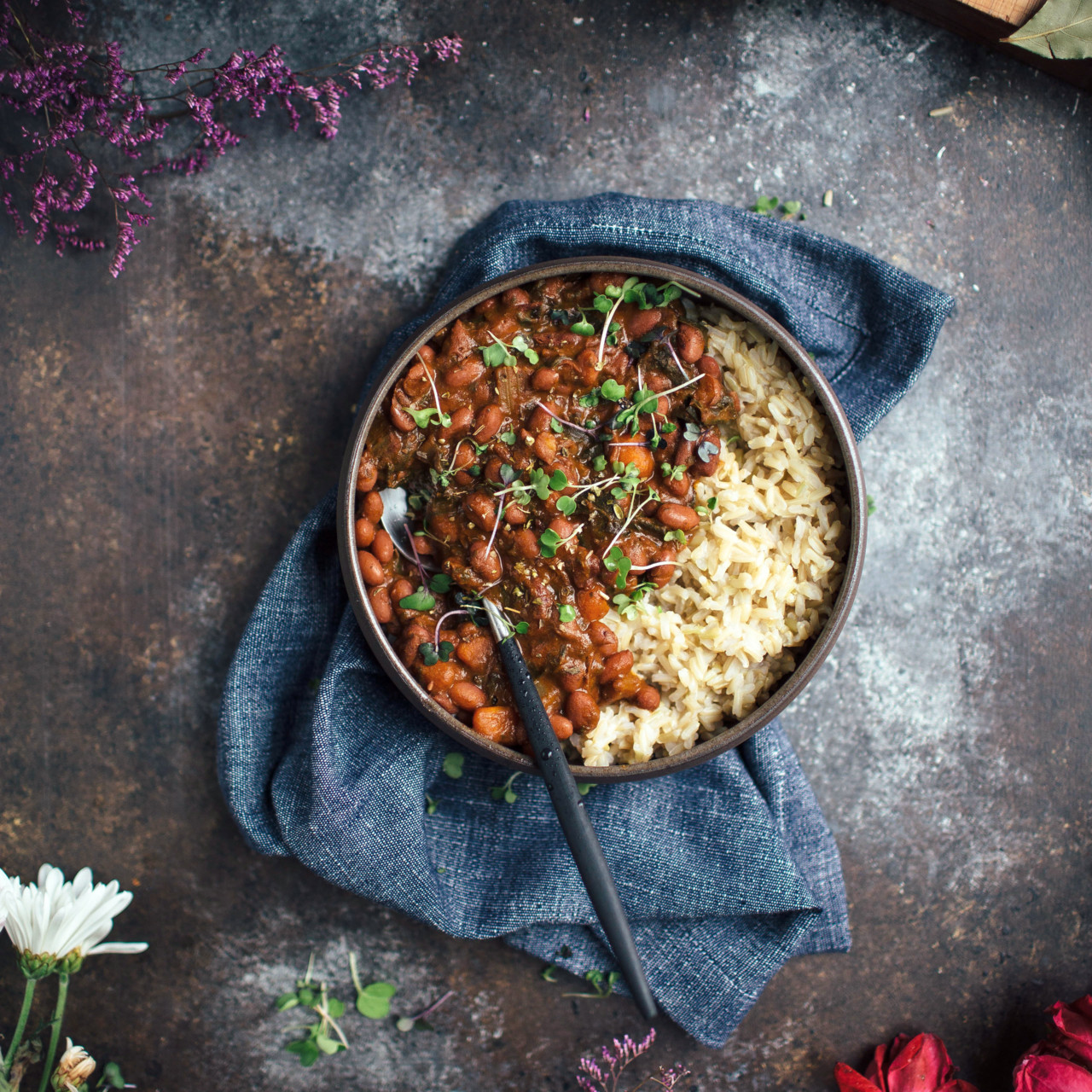 Smoky Vegetarian Red Beans and Rice - Vegetarian 'Ventures