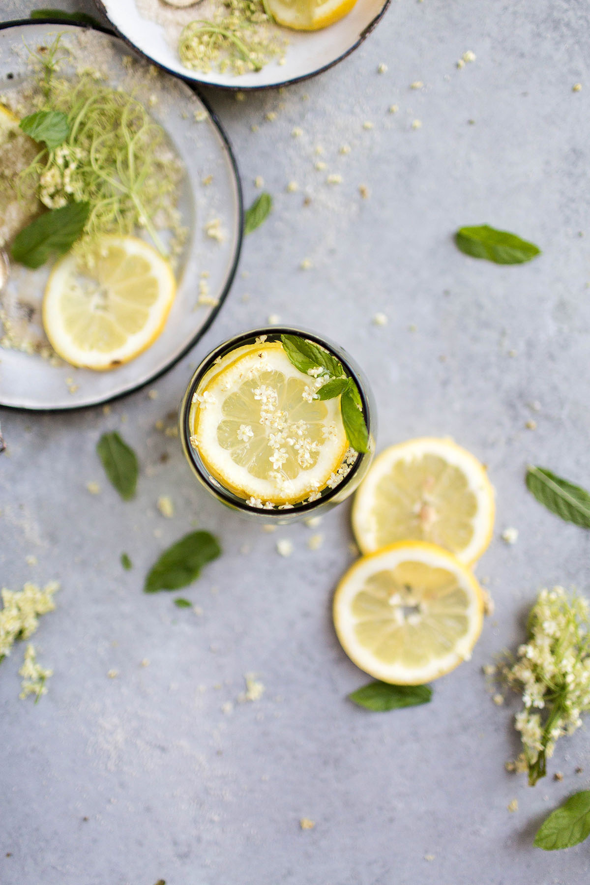 glass of elderflower lemonade 