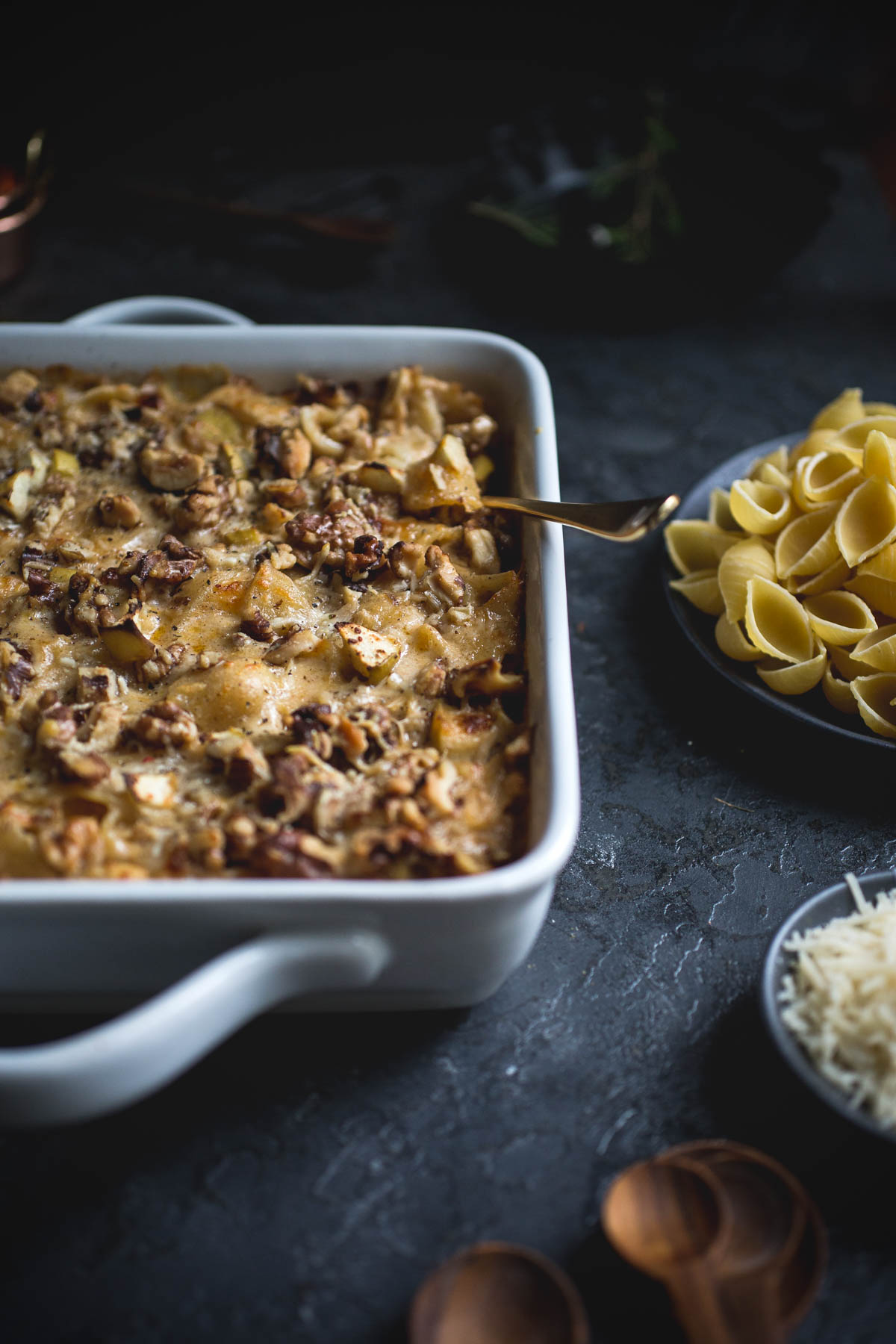 Walnut-Crusted Brie Mac and Cheese with Apples