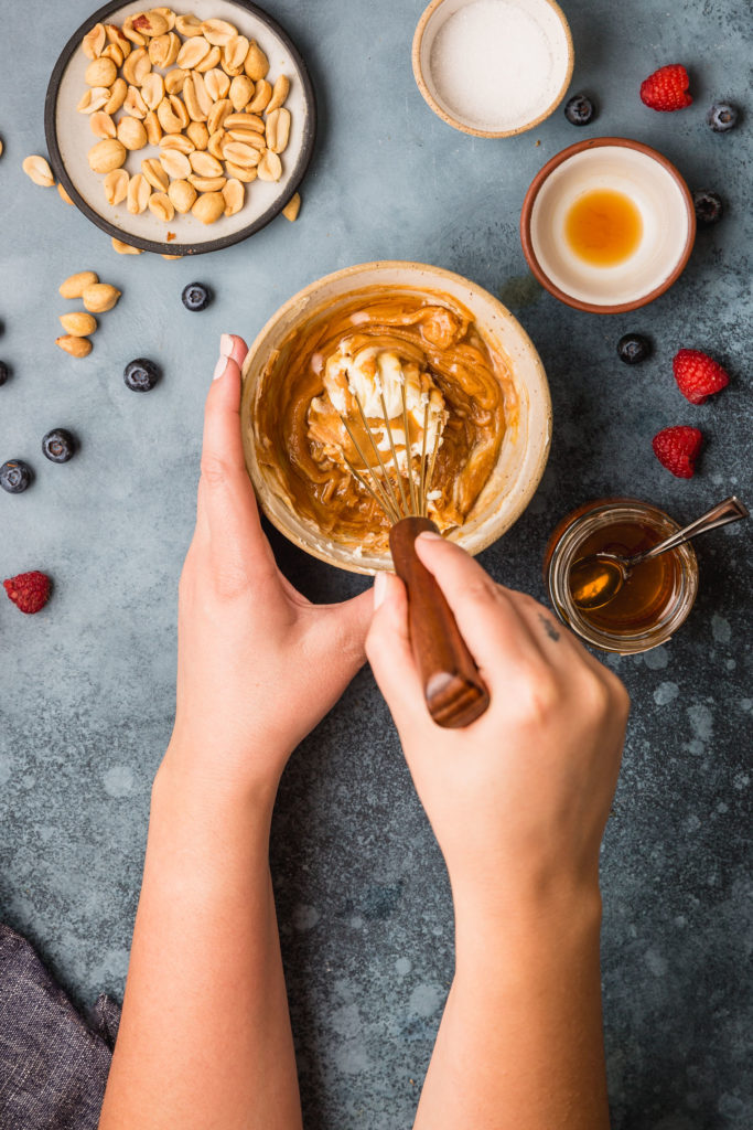 Sweet Peanut Butter Mascarpone Fruit Dip