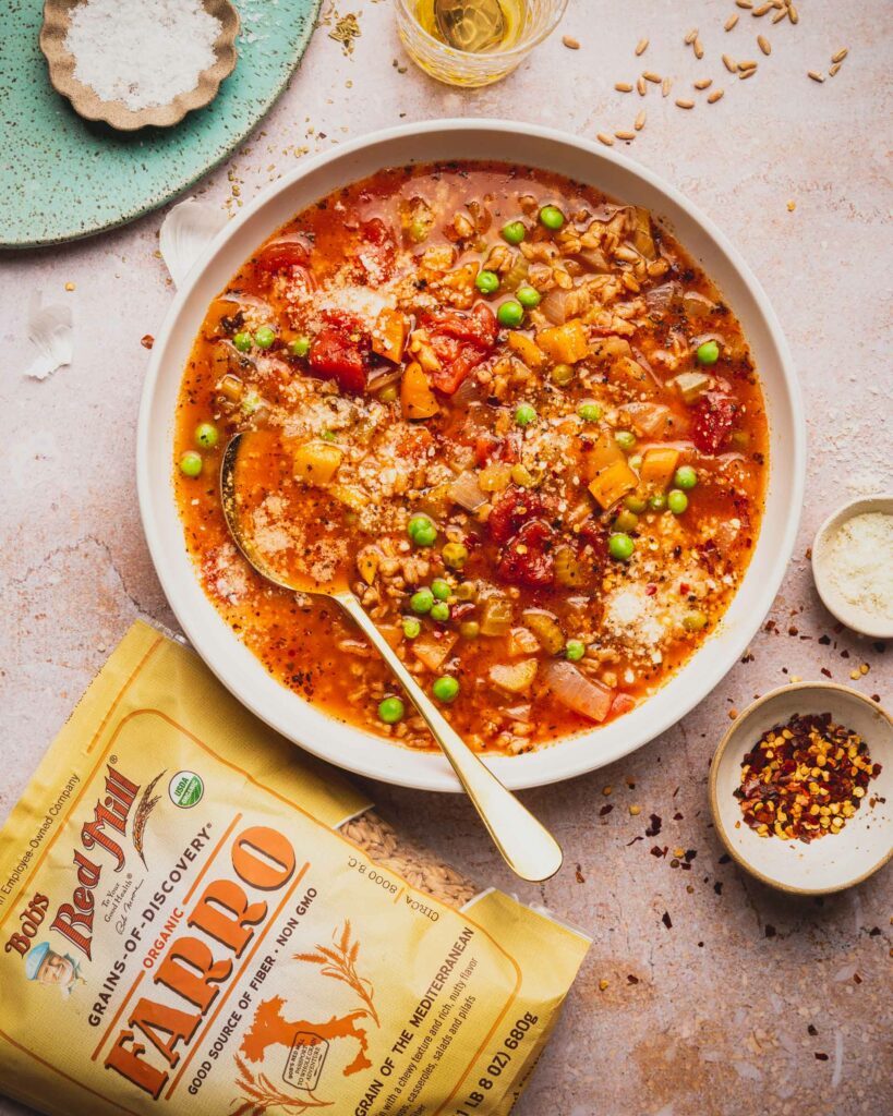 instant pot vegetable soup with farro